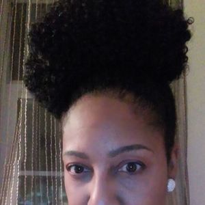 Meet your Posher, Phyllis